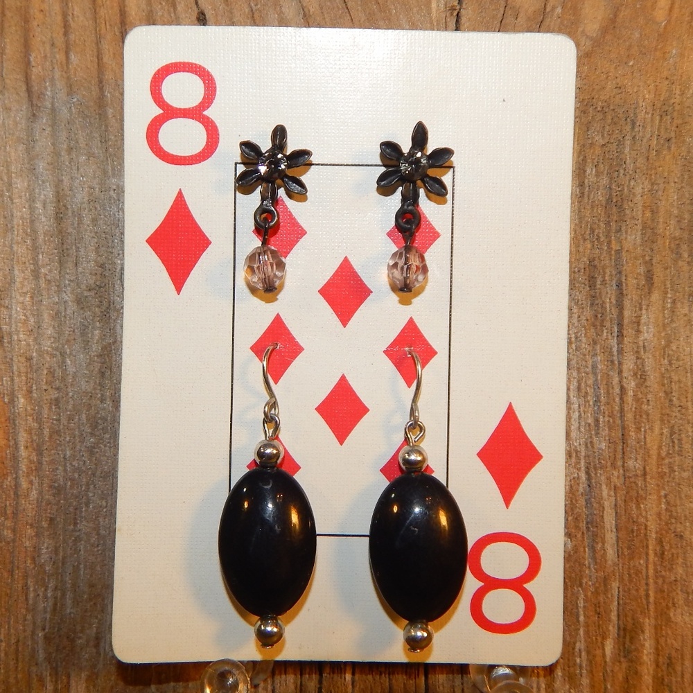 <3 Emo Black Flower & Black Bead Earrings <3